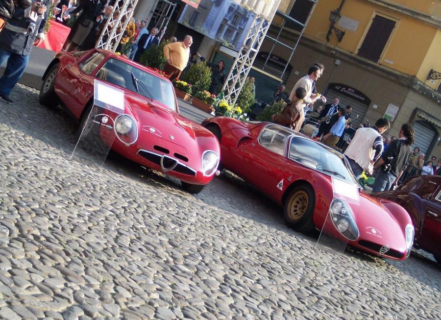  Alfa Romeo Tipo 33 Stradale 1967 года  (фото 14 из 30)